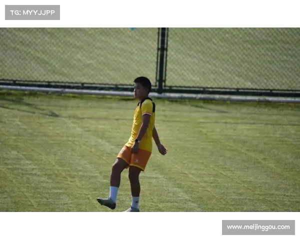 苏州小将寇程复刻梅西经典庆祝，单刀破门助球队大胜