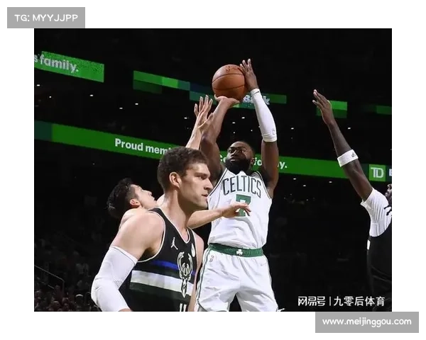 霍勒迪首节手感炽热砍下10分带领球队迅速占据比赛主动权